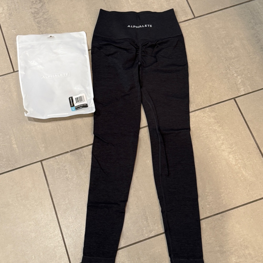 Alphalete Shadow Leggings